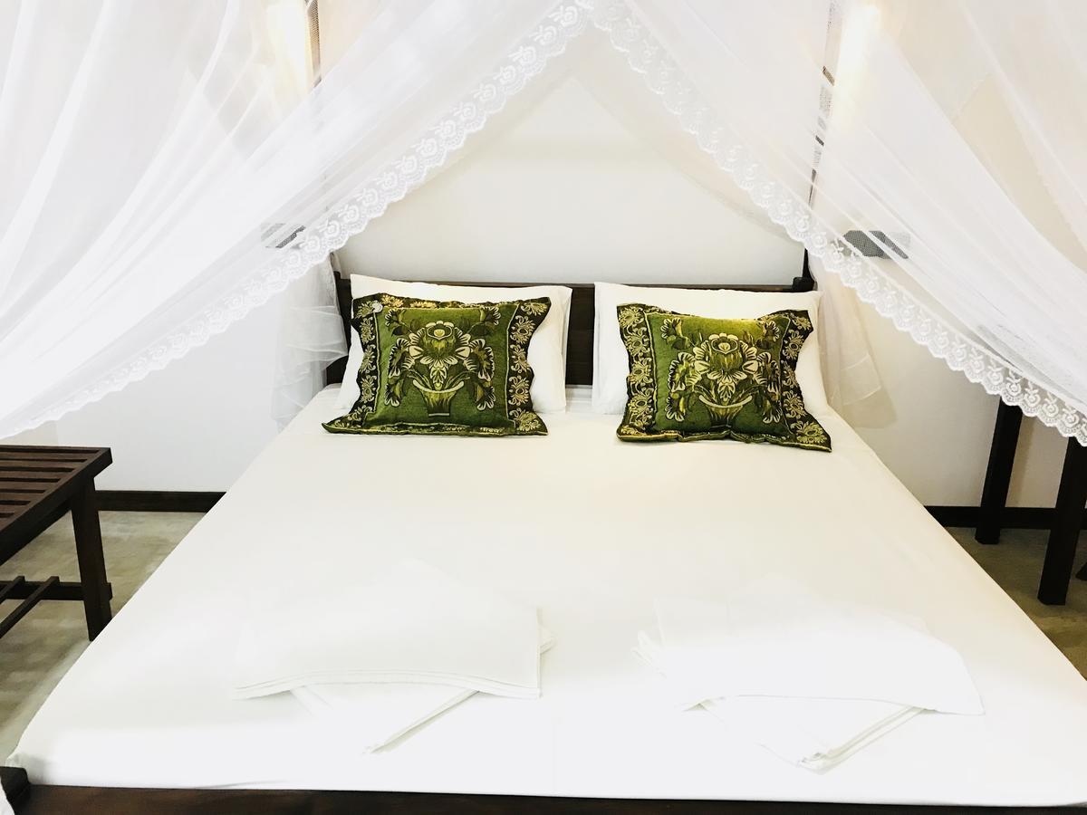 Sigiriya Rock Hide Hotel Екстериор снимка