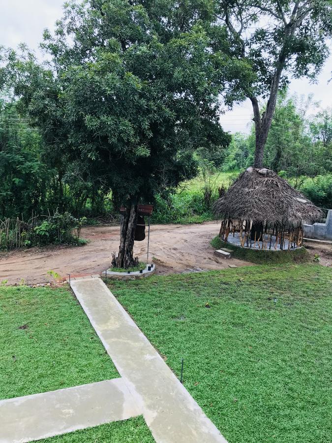Sigiriya Rock Hide Hotel Екстериор снимка