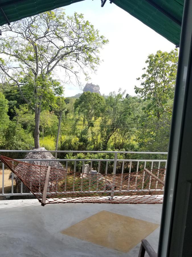 Sigiriya Rock Hide Hotel Екстериор снимка