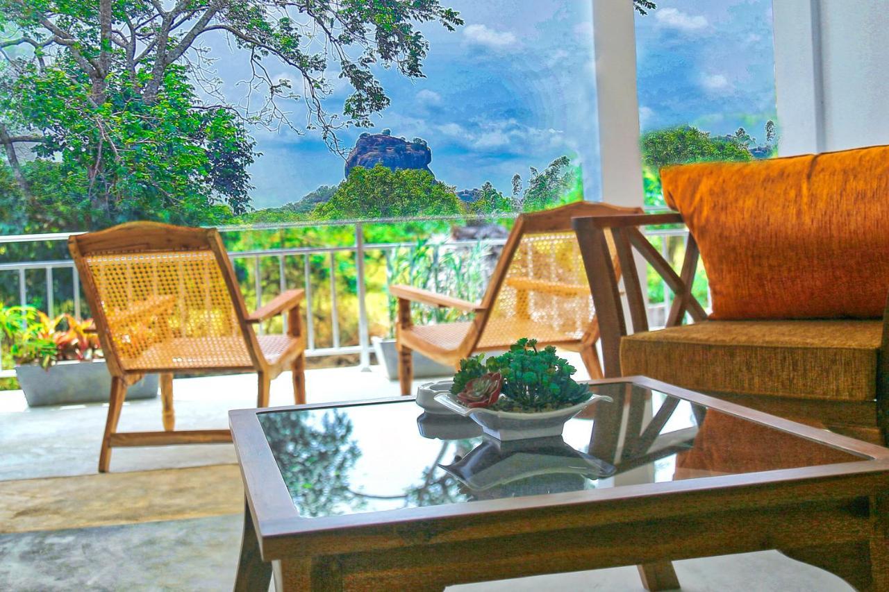 Sigiriya Rock Hide Hotel Екстериор снимка