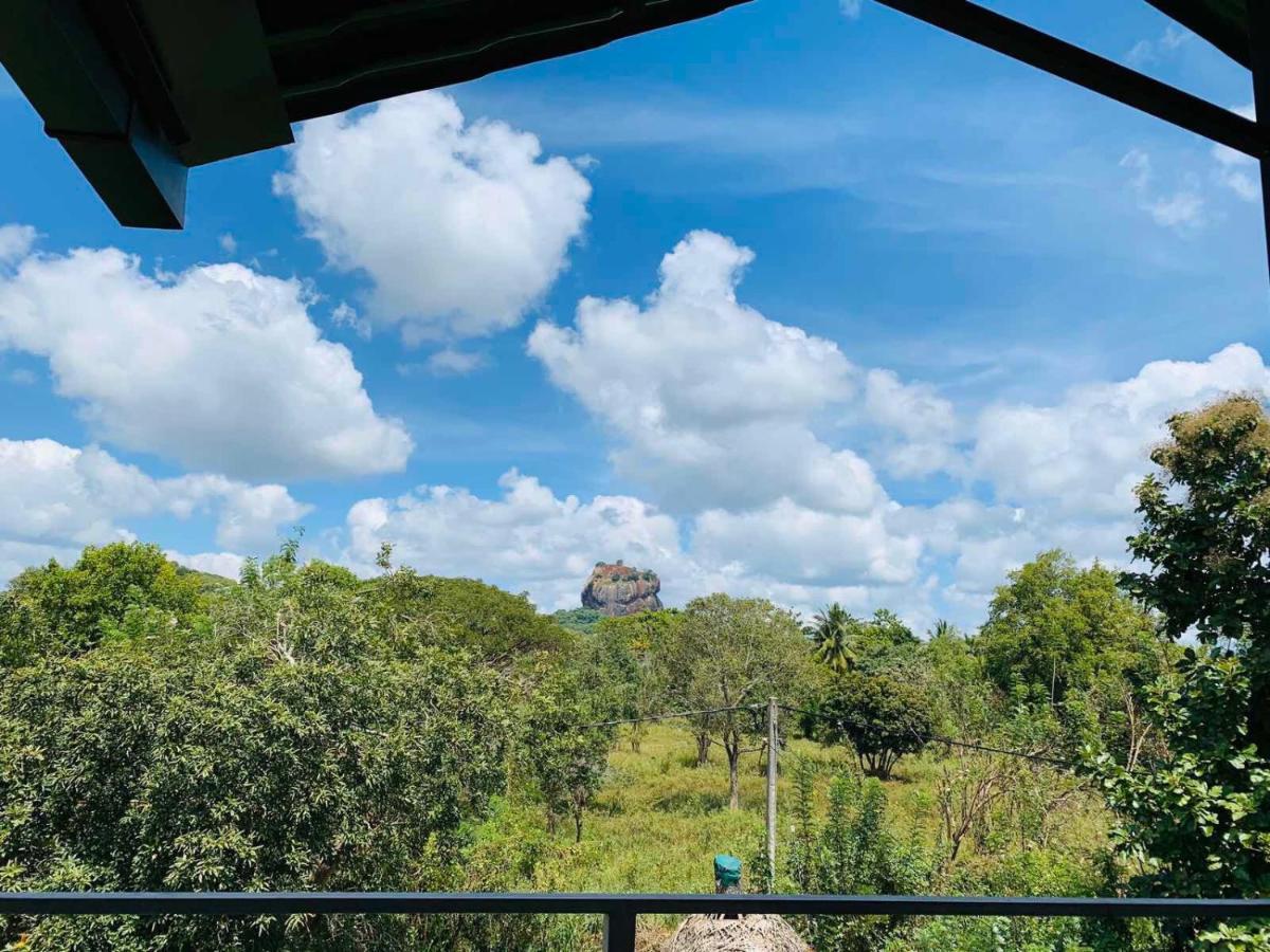 Sigiriya Rock Hide Hotel Екстериор снимка