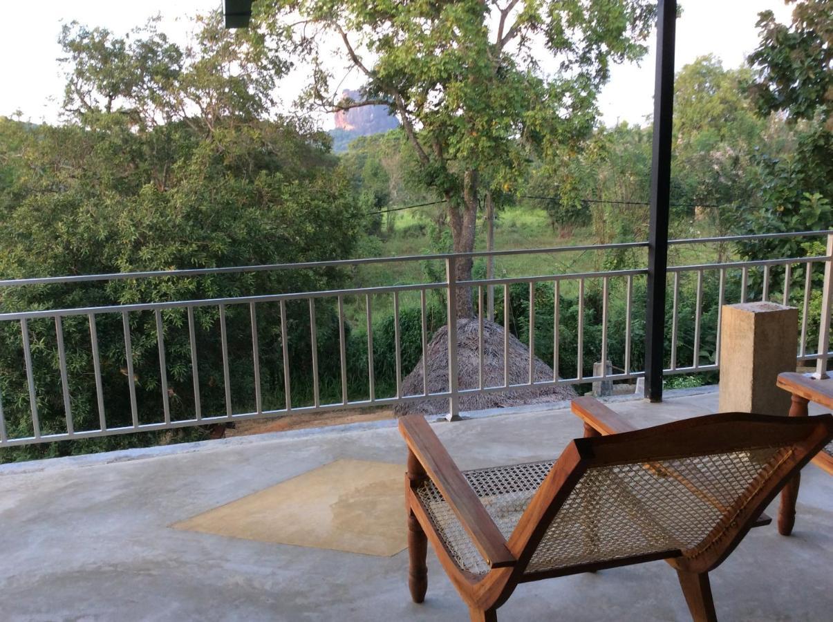 Sigiriya Rock Hide Hotel Екстериор снимка