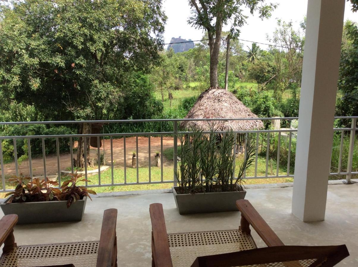 Sigiriya Rock Hide Hotel Екстериор снимка