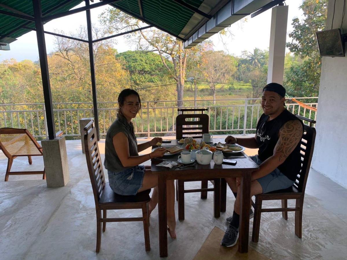 Sigiriya Rock Hide Hotel Екстериор снимка